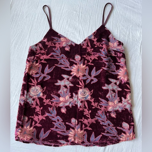 Twik by Simon’s velvet like tank top burgundy floral - Picture 1 of 4